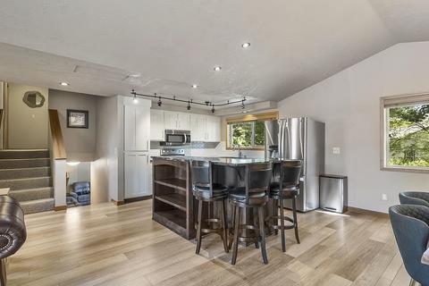 1325 NE Paula Dr, Bend, OR 97701 photo 12