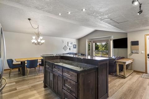 1325 NE Paula Dr, Bend, OR 97701 photo 15