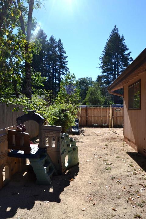 531 W River St, Cave Junction, OR 97523 photo 20