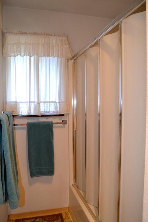 531 W River St, Cave Junction, OR 97523 photo 13