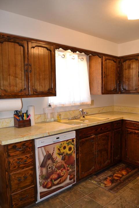 531 W River St, Cave Junction, OR 97523 photo 4
