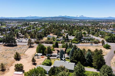 21421 Keyte Ln, Bend, OR 97701 photo 25