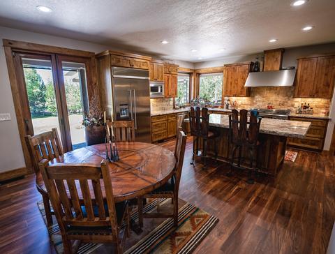 63545 Overtree Rd, Bend, OR 97701 photo 8