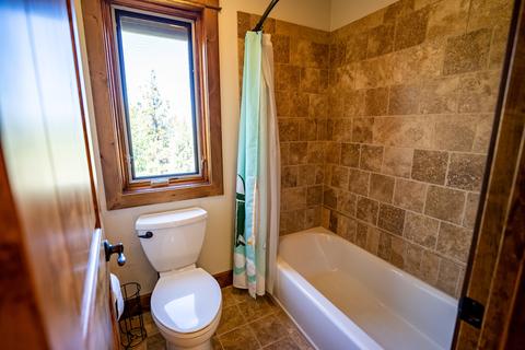 63545 Overtree Rd, Bend, OR 97701 photo 21