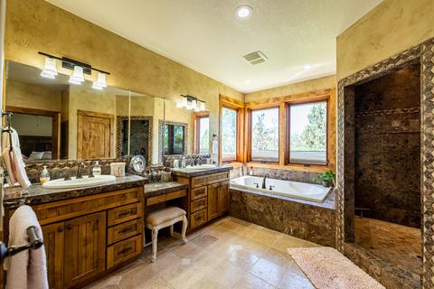 63545 Overtree Rd, Bend, OR 97701 photo 30
