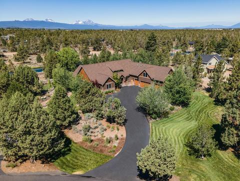 63545 Overtree Rd, Bend, OR 97701 photo 2