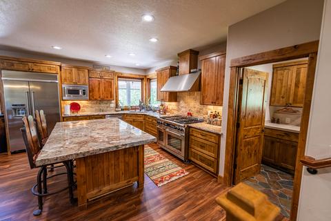 63545 Overtree Rd, Bend, OR 97701 photo 12