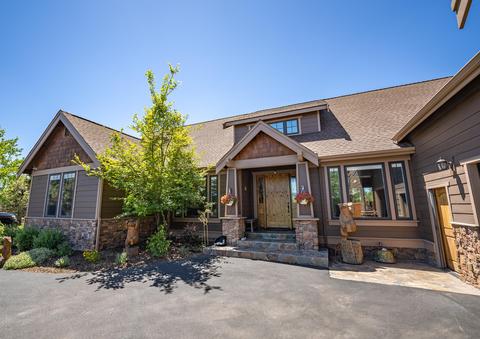 63545 Overtree Rd, Bend, OR 97701 photo 3