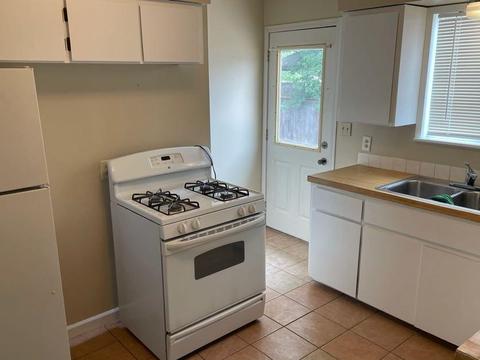 2452 Applegate Ave, Klamath Falls, OR 97601 photo 14