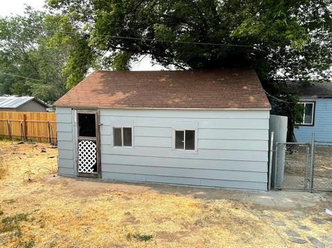 2452 Applegate Ave, Klamath Falls, OR 97601 photo 8