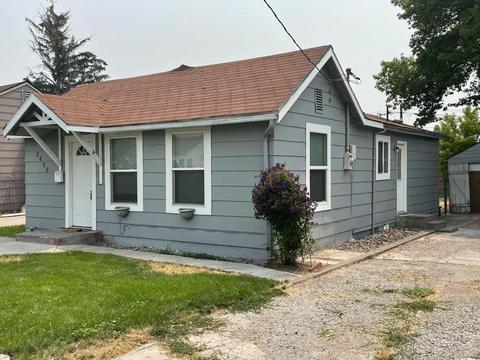 2452 Applegate Ave, Klamath Falls, OR 97601 photo 3