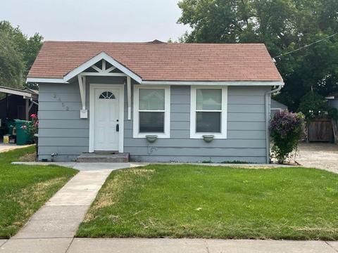 2452 Applegate Ave, Klamath Falls, OR 97601 photo 2