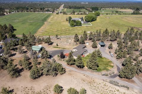 63655 Pioneer Loop, Bend, OR 97701 photo 8
