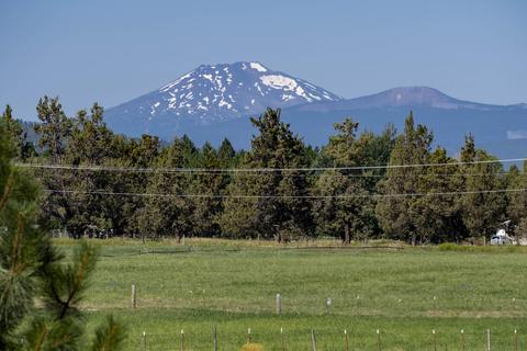 63655 Pioneer Loop, Bend, OR 97701 photo 29
