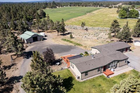 63655 Pioneer Loop, Bend, OR 97701 photo 1