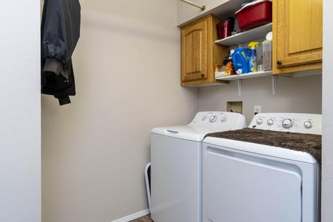 63655 Pioneer Loop, Bend, OR 97701 photo 22