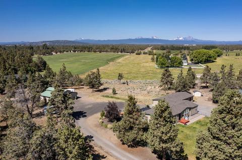 63655 Pioneer Loop, Bend, OR 97701 photo 7