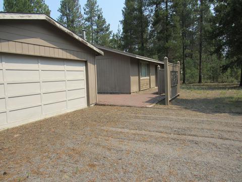 51582 Ash Rd, La Pine, OR 97739 photo 2