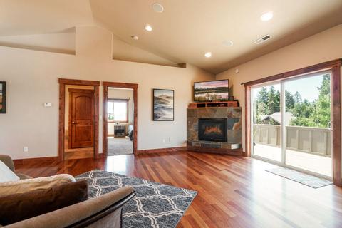 20398 Shetland Loop, Bend, OR 97703 photo 8