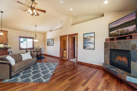 20398 Shetland Loop, Bend, OR 97703 photo 6