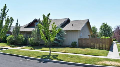 20675 Jayhawk Ln, Bend, OR 97702 photo 2