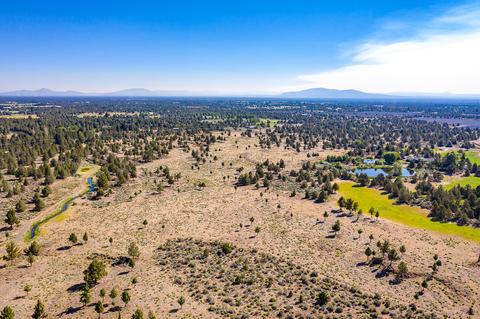 62385 Hamby Rd, Bend, OR 97701 photo 3