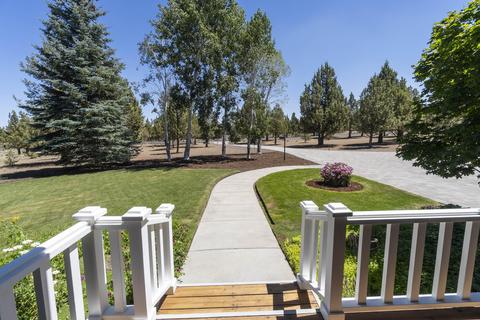 23308 Chisholm Trl, Bend, OR 97702 photo 4