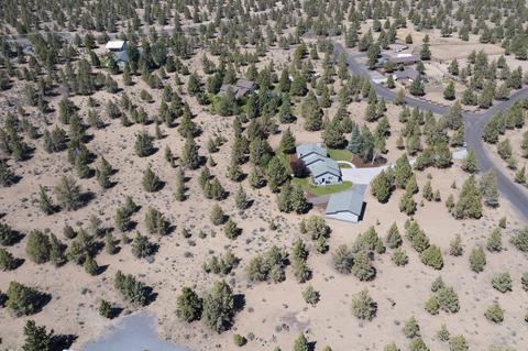 23308 Chisholm Trl, Bend, OR 97702 photo 39