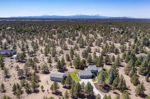 23308 Chisholm Trl, Bend, OR 97702 photo 36