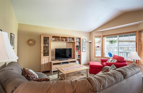 3136 NE John Ct, Bend, OR 97701 photo 11
