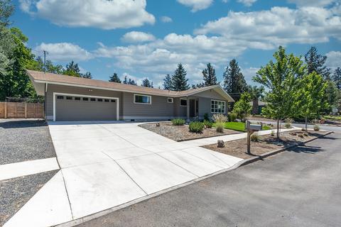 1900 NE 7th St, Bend, OR 97701 photo 2