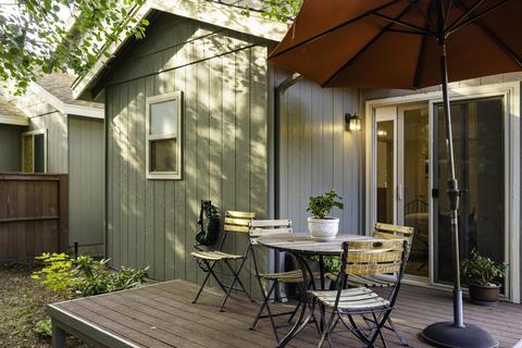 2964 NE Stanton Ave, Bend, OR 97701 photo 13