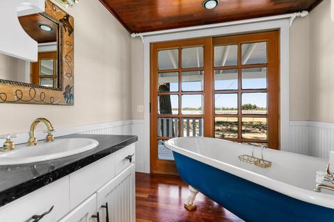 62570 Dodds Rd, Bend, OR 97701 photo 8
