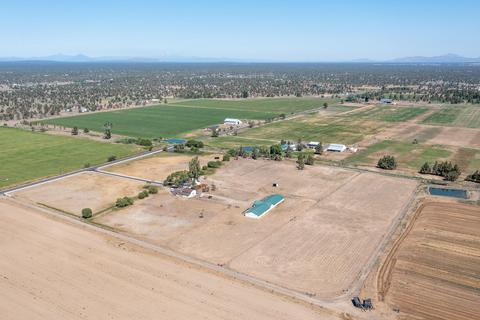 62570 Dodds Rd, Bend, OR 97701 photo 43