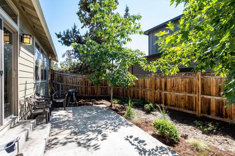 2250 NE Jackson Ave, Bend, OR 97701 photo 26