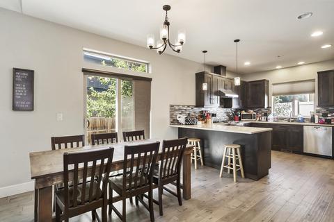 2250 NE Jackson Ave, Bend, OR 97701 photo 10