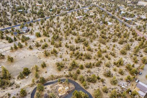 20920 Gift Rd, Bend, OR 97703 photo 8