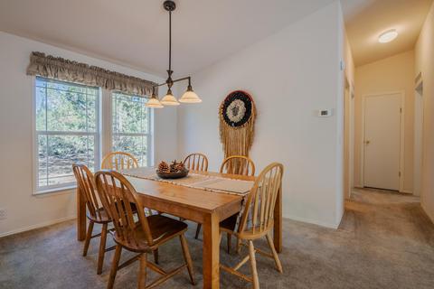 20185 Mountain View Dr, Bend, OR 97703 photo 8