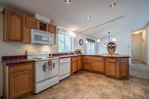 20185 Mountain View Dr, Bend, OR 97703 photo 5