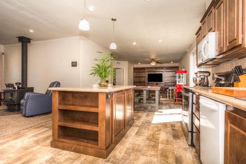 19407 Apache Rd, Bend, OR 97702 photo 19