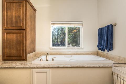 19407 Apache Rd, Bend, OR 97702 photo 25