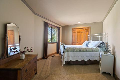 1863 NE Moonglow Ct, Bend, OR 97701 photo 39