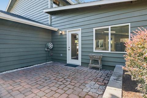 1863 NE Moonglow Ct, Bend, OR 97701 photo 23