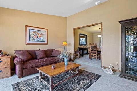 1863 NE Moonglow Ct, Bend, OR 97701 photo 4