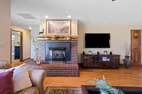 1863 NE Moonglow Ct, Bend, OR 97701 photo 32