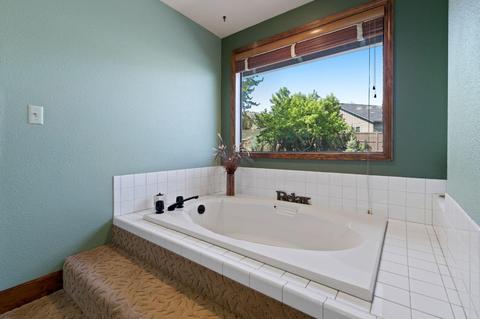 1863 NE Moonglow Ct, Bend, OR 97701 photo 38