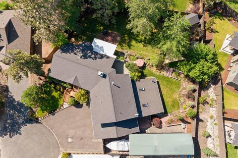 1863 NE Moonglow Ct, Bend, OR 97701 photo 8
