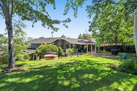 1863 NE Moonglow Ct, Bend, OR 97701 photo 12