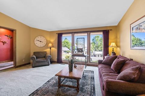 1863 NE Moonglow Ct, Bend, OR 97701 photo 5