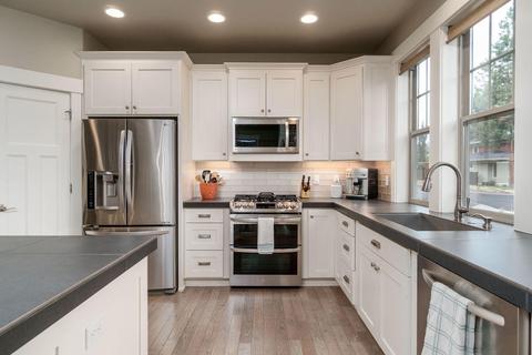 19166 Park Commons Dr, Bend, OR 97703 photo 8